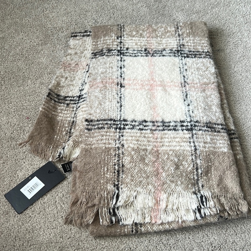 NWT Blanket Scarf